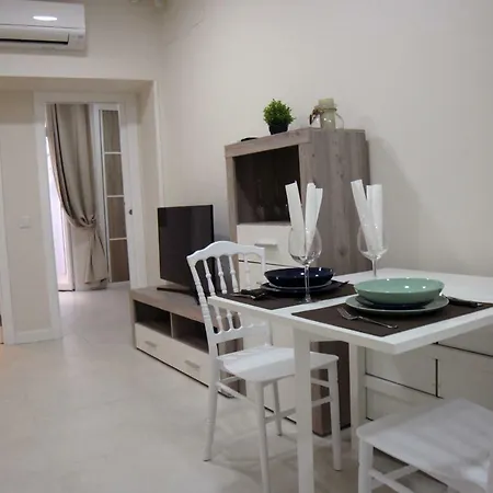 Aplus Apartamentos, Old Town Hébergement de vacances *