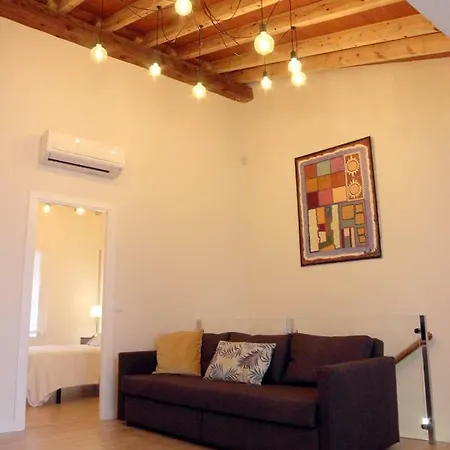 Aplus Apartamentos, Old Town Hébergement de vacances *