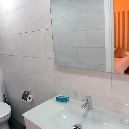 Aplus Apartamentos, Old Town 펜션 *